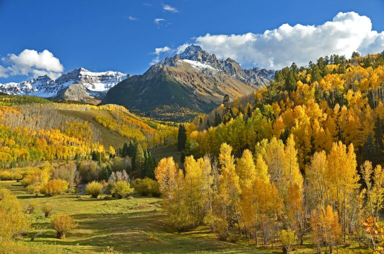 10 Epic Colorado Fall Activities For Your Next Adventure